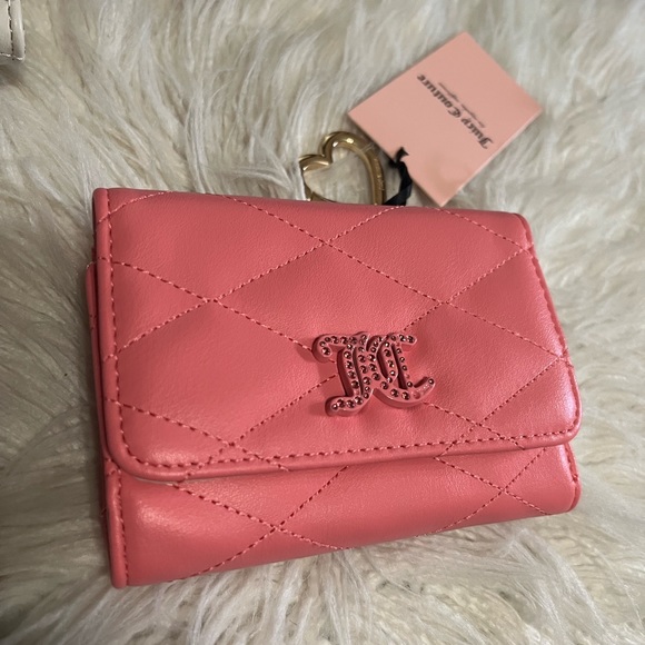 NWT Juicy Couture Faux Leather Quilted Wallet - Picture 4 of 9